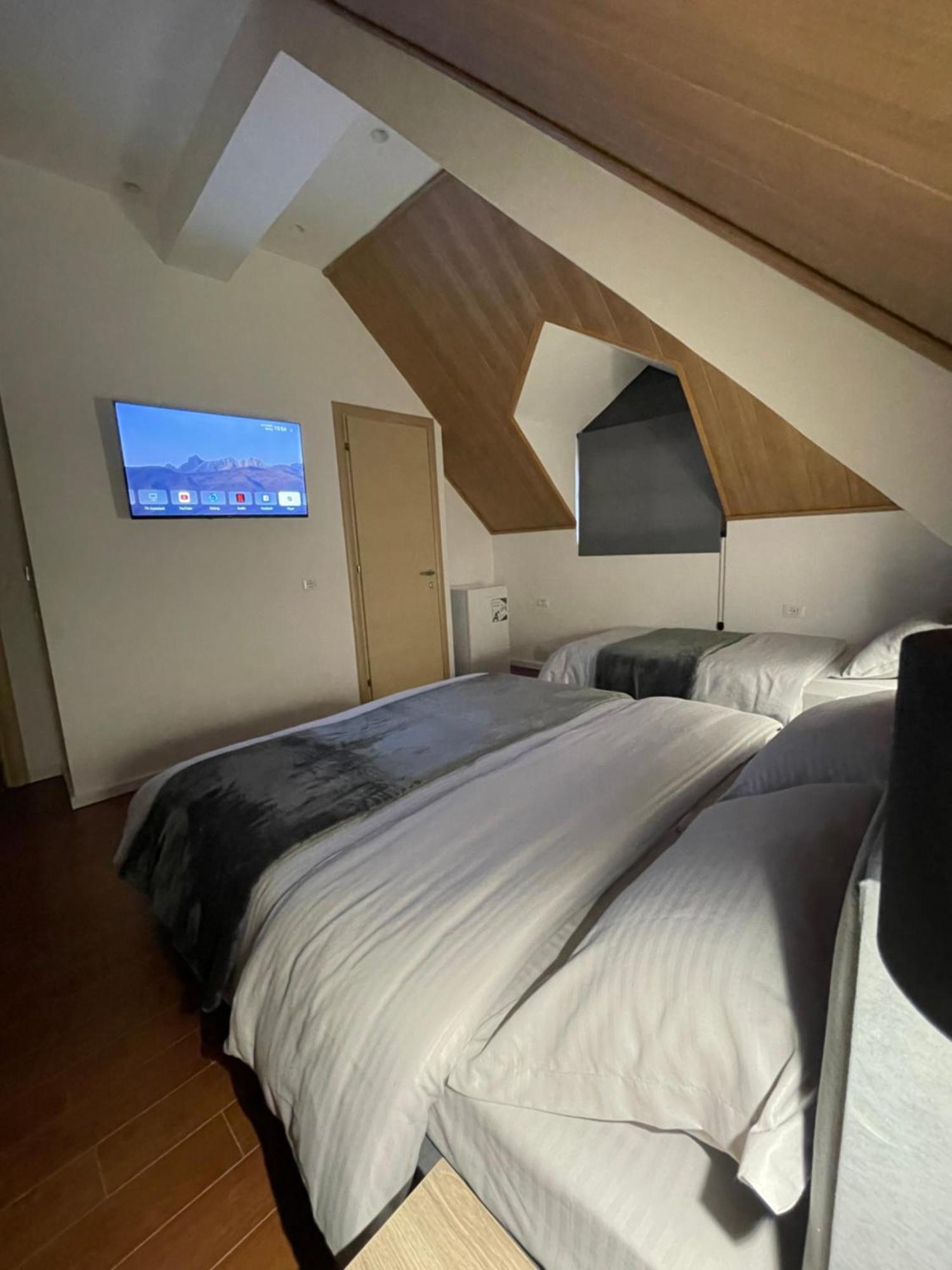 Pog Apartments Tirana Eksteriør billede